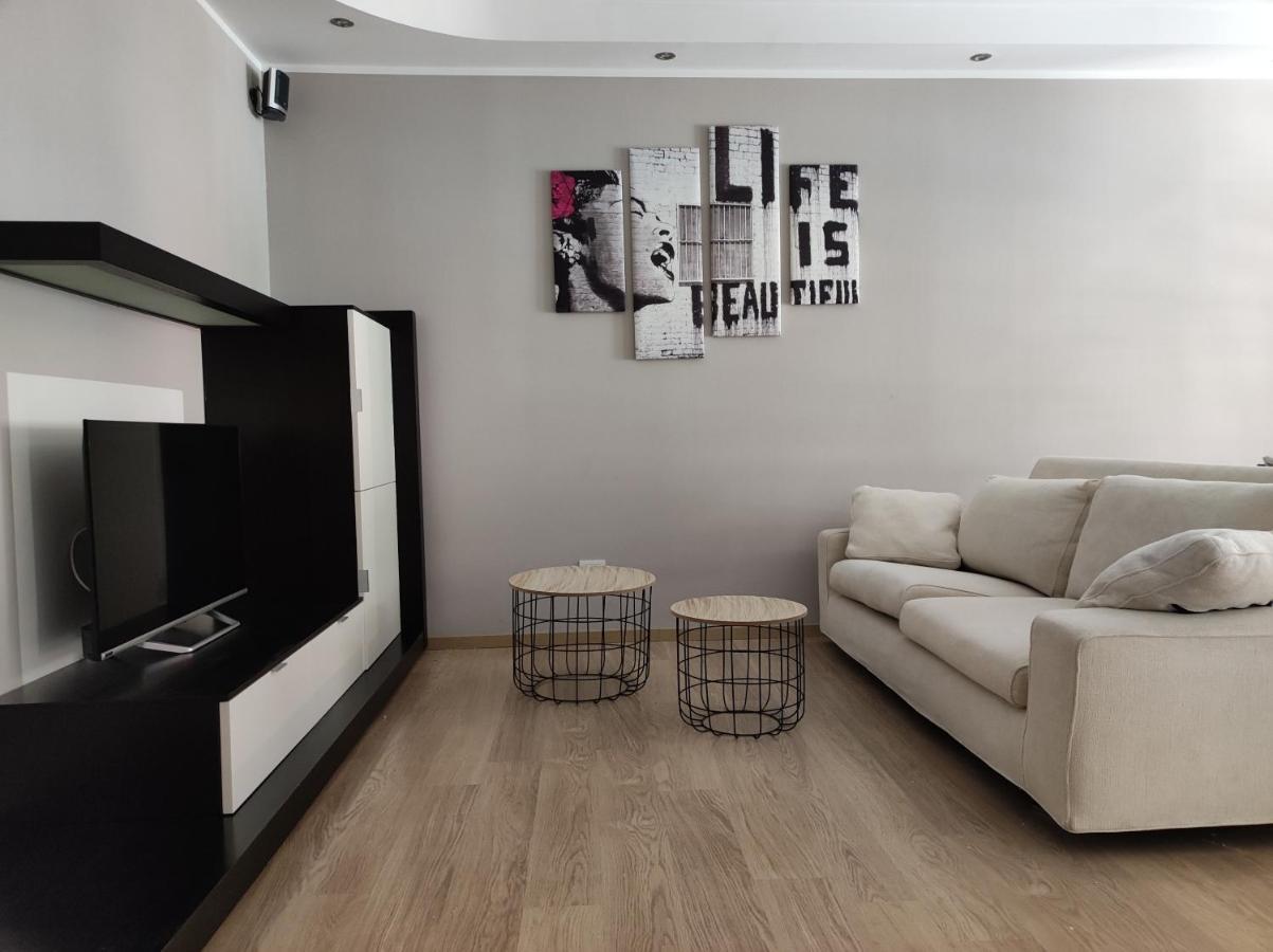 Qu4Ttro Apartment Riva del Garda Exterior photo